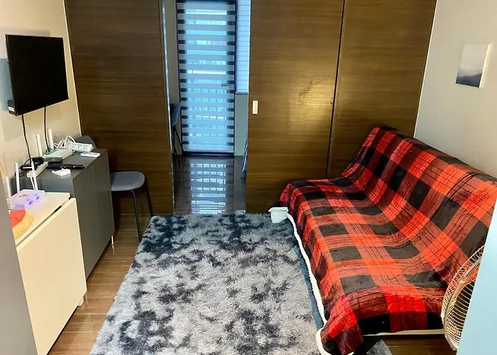 Penthouse Perfection Air Makati * Manila